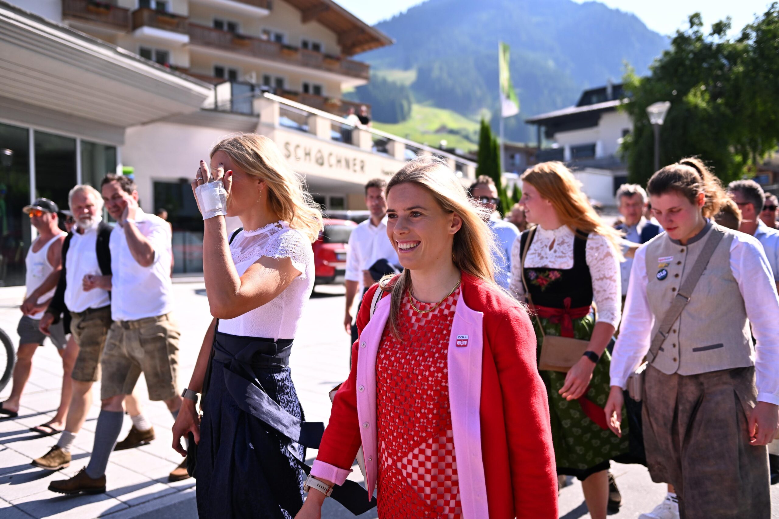 Featured image for “Emotionale Begegnungen im Sommer”
